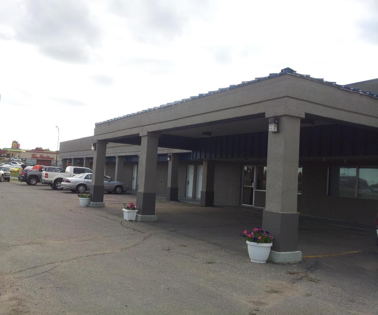 Skyview Swift Current Exterior foto